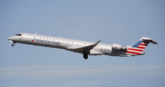 Canadair Regional Jet CRJ-900 (N564NN)