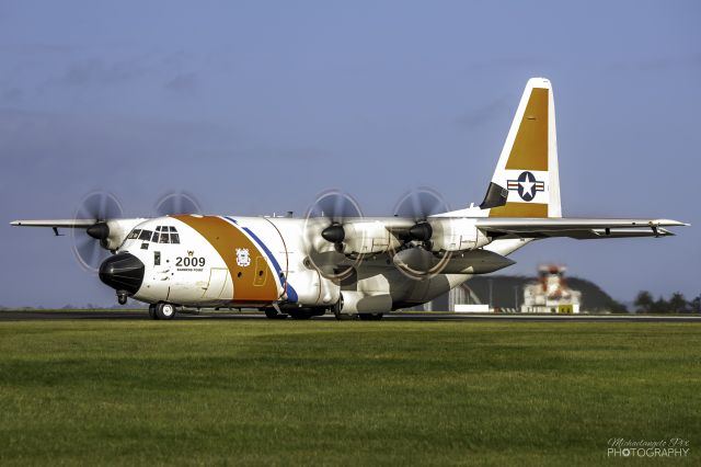Lockheed C-130 Hercules (C2009) - Captured at top of runway 03/21 @ Whenuapai AFB in New Zealand
