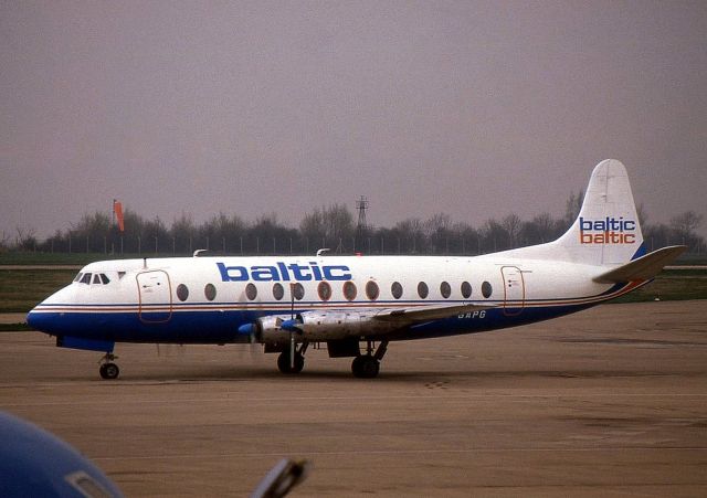 G-BAPG — - Vickers Viscount G-BAPG c/n 344 at Southend in April 1988