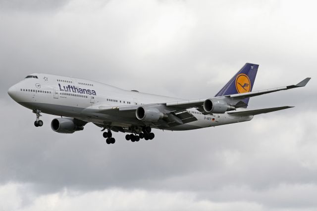 Boeing 747-400 (D-ABTF)