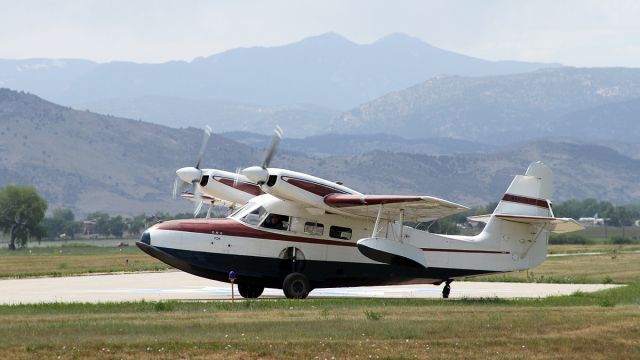 Grumman G-44 Widgeon (N9933H) - Kind of odd spotting this ex-Pan Am amphib trainer here in landlocked Colorado but what a treat to see it!