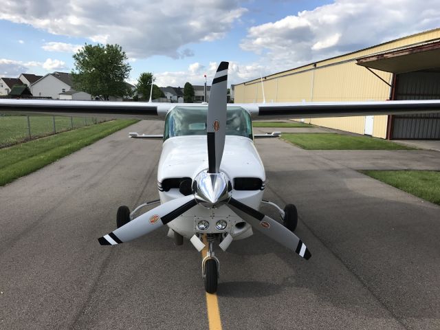 Cessna Centurion (N355Y)