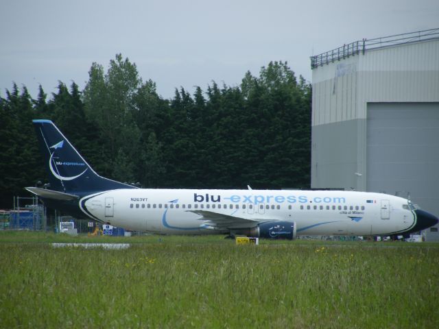 Boeing 737-700 (N263VT) - N263VT B737 BLU EXPRESS 16/06/13