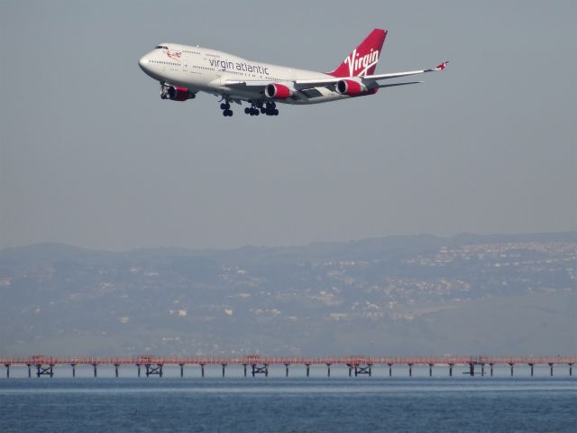 Boeing 747-400 (G-VHOT) - G-VHOT, Age: 20.5 Yearsbr /Boeing 747-400 (quad-jet) (H/B744/L)br /Airline: Virgin Atlantic Airways, Engines: 4x CF6-80br /06-Mar-2015 B744 London Heathrow (EGLL / LHR) San Francisco Intl (KSFO) 12:52 GMT 14:56 PST 10:03