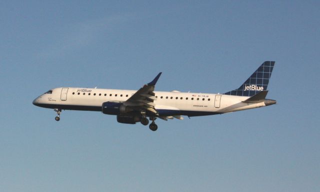 Embraer ERJ-190 (N178JB)