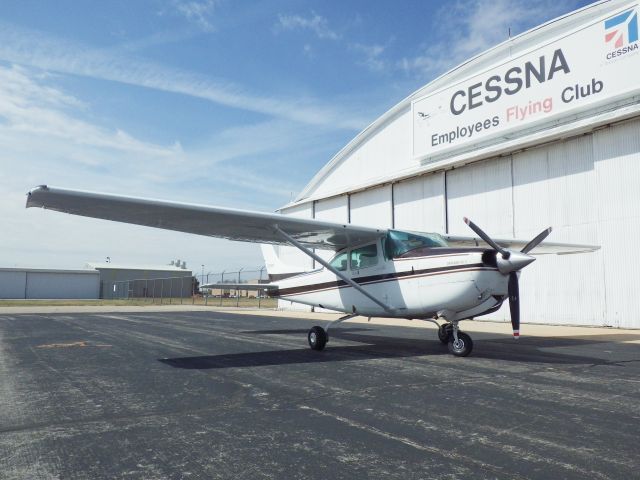 Cessna Skylane (N5358T)