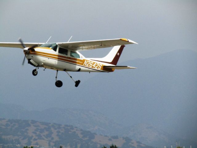 Cessna Centurion (N2642S) - Taking off RWY 26L