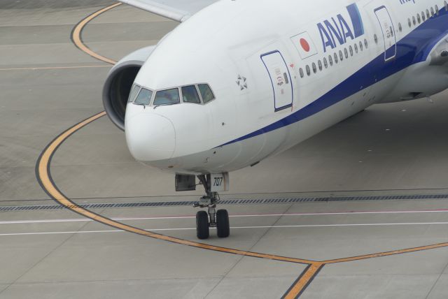 Boeing 777-200 (JA707A) - All Nippon Airways B777-281ER cn27037