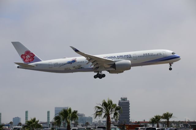 Airbus A350-900 (B-18908)