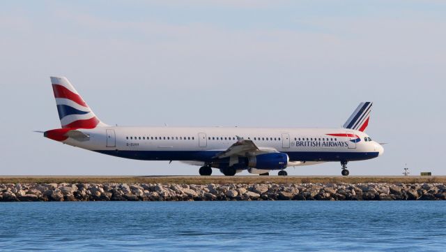 Airbus A321 (G-EUXH)