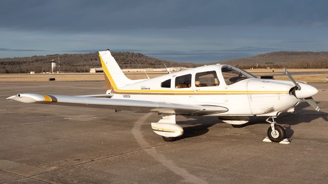 Piper Cherokee (N2853A)