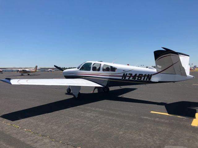 Beechcraft 35 Bonanza (N7461N)