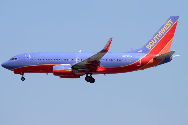 Boeing 737-700 (N776WN)