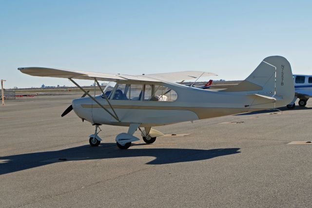 CHAMPION Tri-Traveler (N7557B) - 1957 Champion 7FC Tri-Traveler  N7557B Based at KSTS
