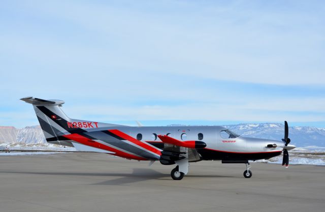 Pilatus PC-12 (N285KT) - New paint...Thanks West Star!