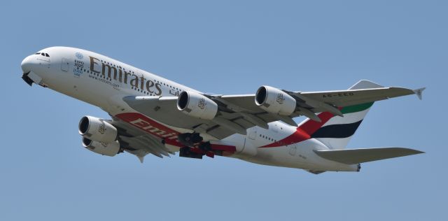 Airbus A380-800 (A6-EEO) - Departing for NZAA/AKL two hours late as UAE434