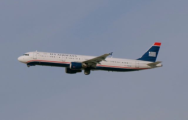 Airbus A321 (N181UW) - a rel=nofollow href=http://flightaware.com/live/flight/N181UW/history/20141221/2045Z/KLAX/KPHXhttp://flightaware.com/live/flight/N181UW/history/20141221/2045Z/KLAX/KPHX/a