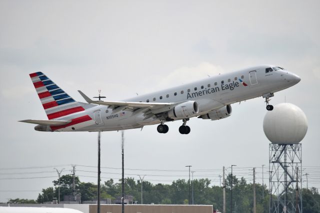 Embraer 175 (N105HQ) - 23-L ON 08-31-20