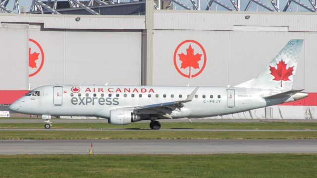 Embraer 175 (C-FEJY) - AC8633 LGA-YUL