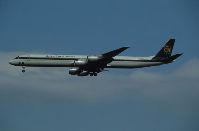 McDonnell Douglas DC-8-70 (N891UP) - Final Approach to Narita Intl Airport Rwy34 on 1991/03/17