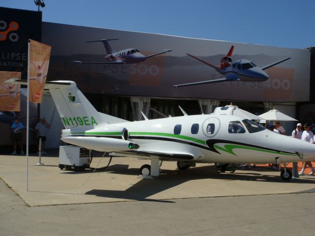 Eclipse 500 (N119EA)