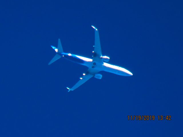 Boeing 737-900 (N236AK)