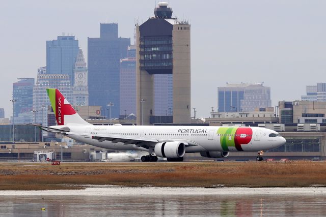 Airbus A330-300 (CS-TUG) - 'Air Portugal 217 Alpha' arriving from Lisbon Humberto Delgado Airport