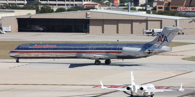 McDonnell Douglas MD-83 (N568AA) - Departing on Runway 4.