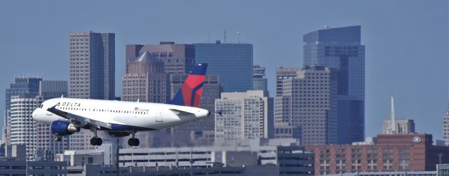 Airbus A319 (N329NB)