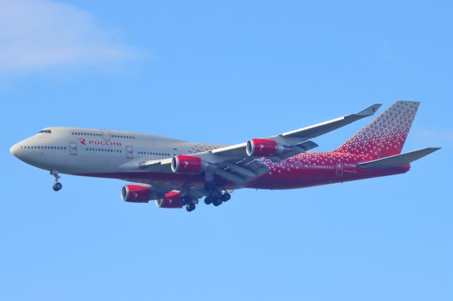 Boeing 747-400 (RA-73286)
