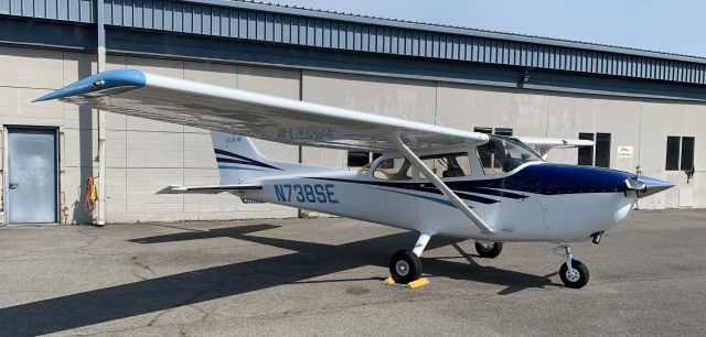 Cessna Skyhawk (N738SE)