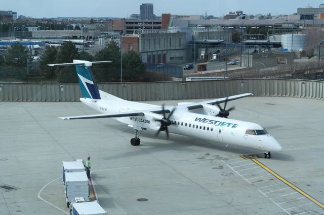 de Havilland Dash 8-400 (C-FKWE)