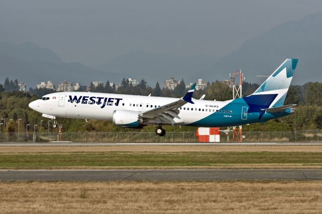 Boeing 737 MAX 8 (C-GLWS)