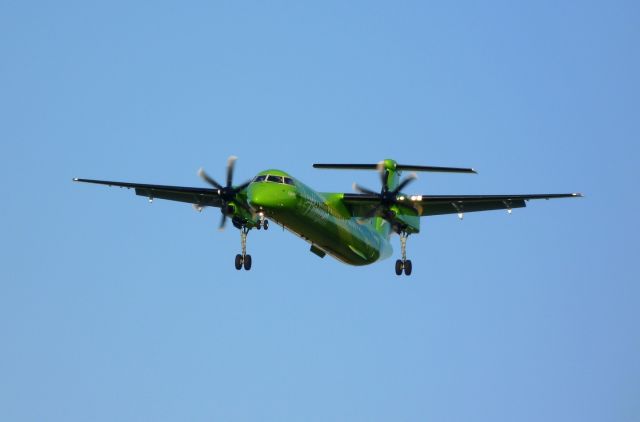 de Havilland Dash 8-400 (N438QX)