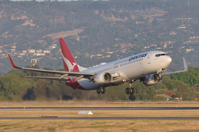 Boeing 737-800 (VH-VXF) - Departing runway 23, 13 Jan 2020