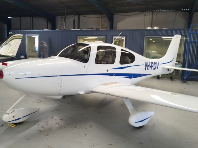 Cirrus SR-22 (VH-PDV)