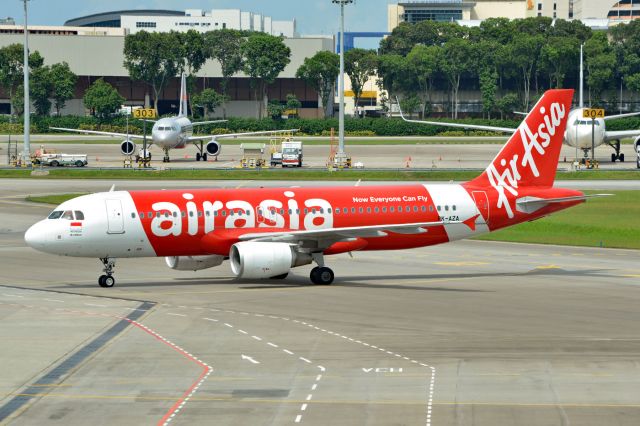 Airbus A320 (9M-AZA)