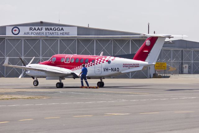 Beechcraft Super King Air 350 (VH-NAO) - RFDS (VH-NAO) Beechcraft B350C King Air at Wagga Wagga Airport.