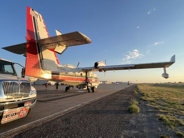 Canadair CL-415 SuperScooper (N392AC)