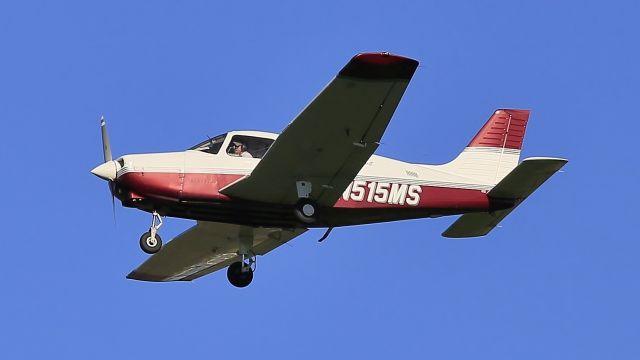 Piper Cherokee (N515MS)