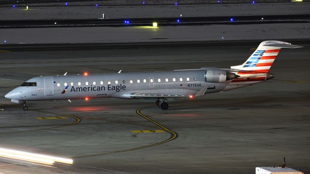 Canadair Regional Jet CRJ-700 (N776SK)