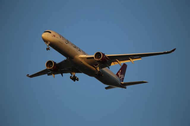 Airbus A350-1000 (G-VJAM)