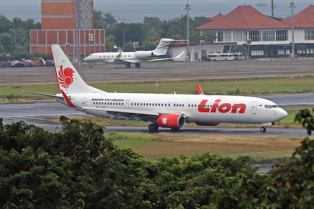 Boeing 737-900 (PK-LQS)