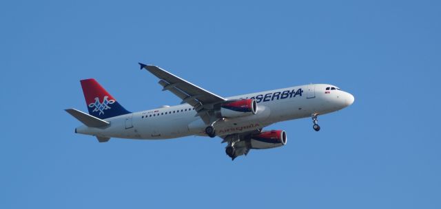 Airbus A320 (YU-APG)