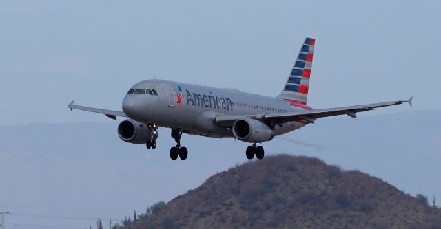 Airbus A320 (N653AW) - Phoenix Sky Harbor International Airport 14OCT19