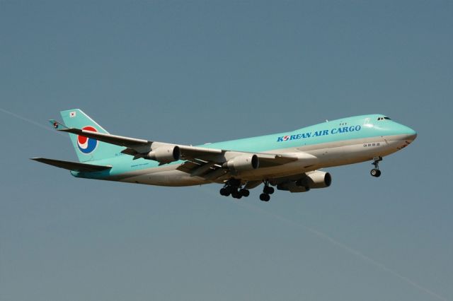 Boeing 747-200 (HL7499)