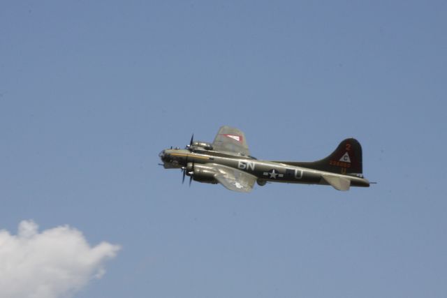 Boeing B-17 Flying Fortress —