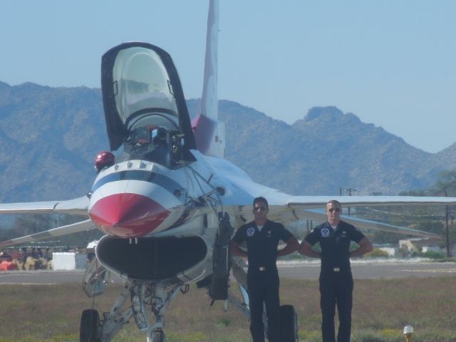 Lockheed F-16 Fighting Falcon — - A Thunderbird at Thunder in the Desert 2014.