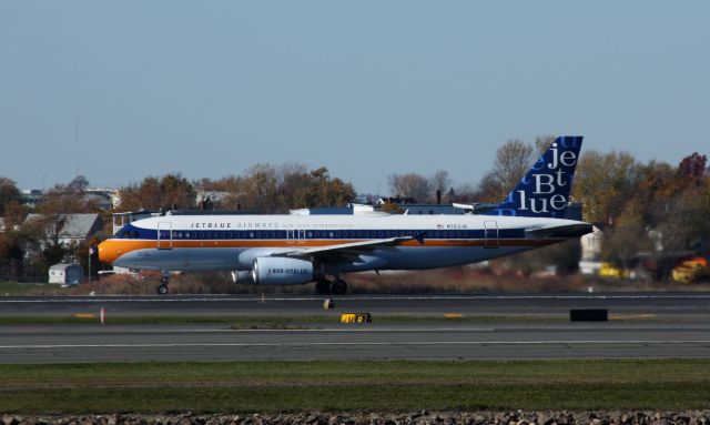 Airbus A320 (N763JB)