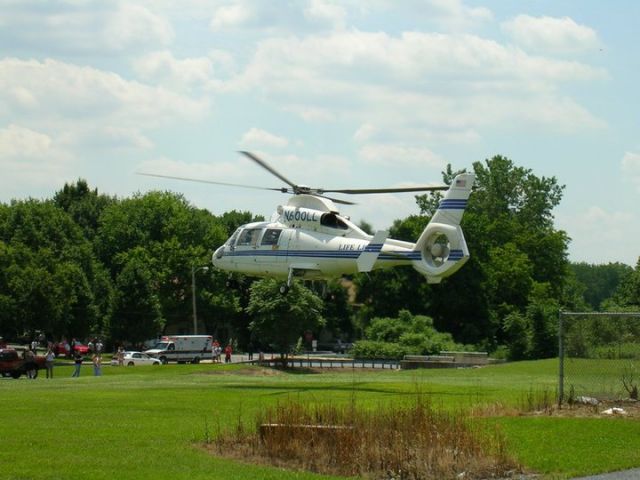 Aerospatiale Dauphin 2 (SA-365C) (N600LL)